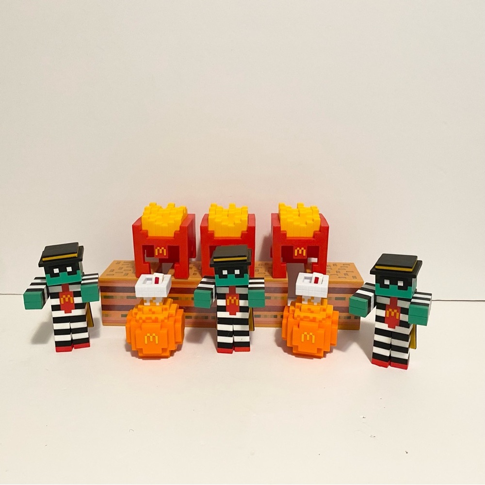 2025 McDONALD'S Minecraft Adult Happy Meal TOY Hamburglar Potion Fry Hamburger